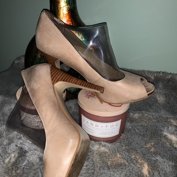 ❌❌SOLD❌❌Nine West Peep toe Heels - Picture 6 of 6
